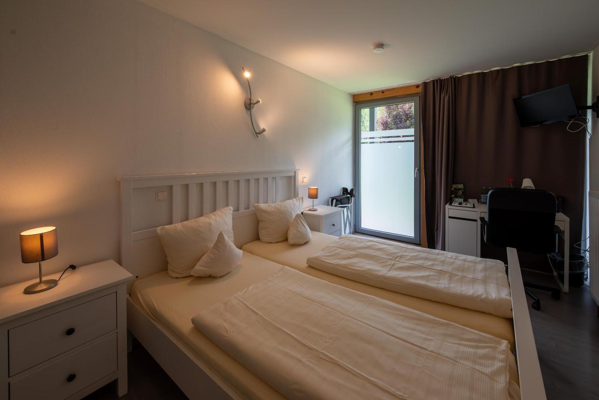 Hotel Vicinity Neubrücke Екстериор снимка